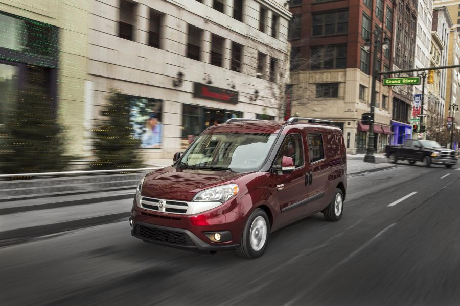  Dodge Ram ProMaster City SLT Wagon 2015 года  (фото 6 из 22)